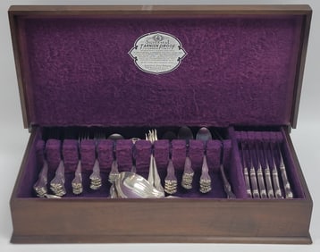 89 Pc. Westmoreland "George & Martha" Sterling Silver Flatware Set