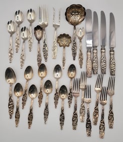 29 Pc. Whiting "Lily Of The Valley" Sterling Silver Partial Flatware Set