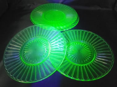6 Pc. Hazel Atlas Ribbon Uranium Depression Glass 8" Plates