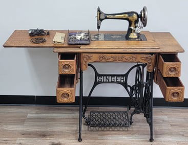1908 Singer Model 27-4 Oak & Cast Iron Treadle Sewing Machine