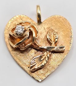 14K Yellow Gold Diamond Heart Charm With Rose