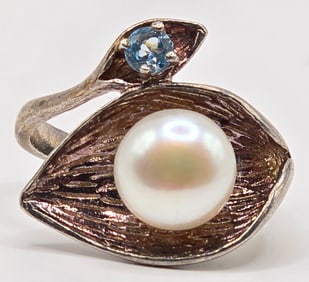Ladies Sterling Silver Pearl & Blue Topaz Calla Lily Ring