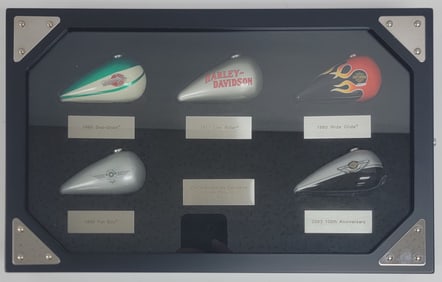 2004 Harley-Davidson Holiday Mini Tank Set