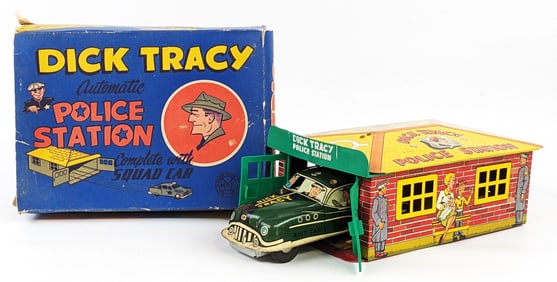 Marx Dick Tracy Automatic Police Station w/ Squad Car & Box