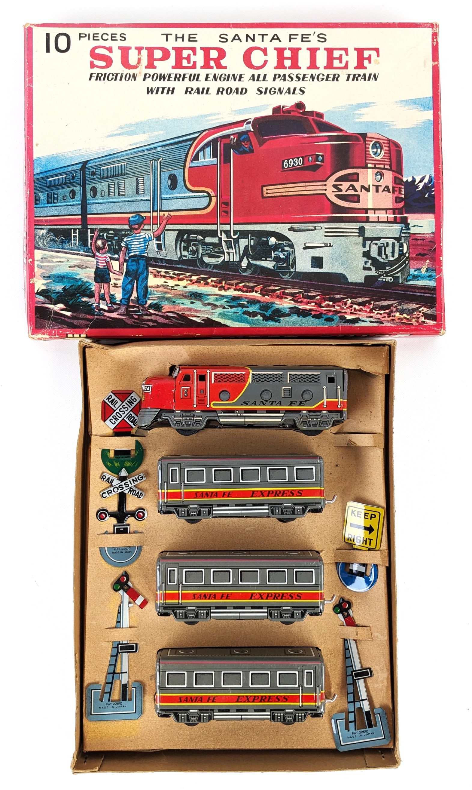 Japan Tin Friction Santa Fe's Super Chief Train Set in Box (1 of 6)
