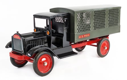 Restored Keystone Packard U.S. Mail Truck