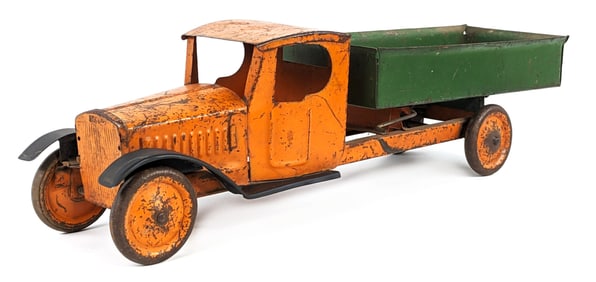Steelcraft White Dump Truck
