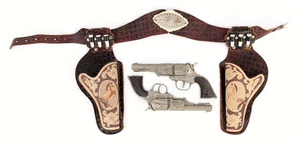 Hubley Coyote Cap Guns w/ Holster