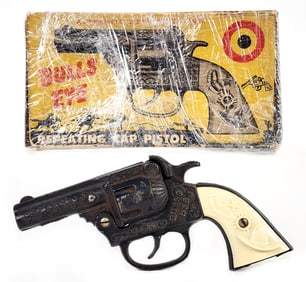 Kenton Bulls Eye Cap Gun Pistol w/ Box