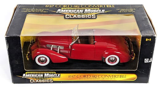 1/18 Scale American Muscle 1937 Cord 812 Convertible