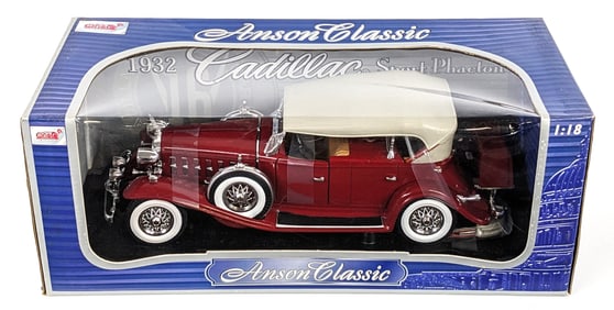 1/18 Scale Anson 1932 Cadillac Sport Phaeton