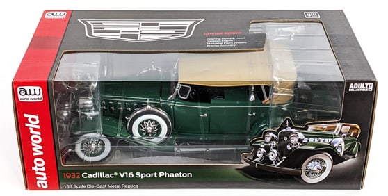 1/18 Scale Auto World 1932 Cadillac V16 Sport Phaeton