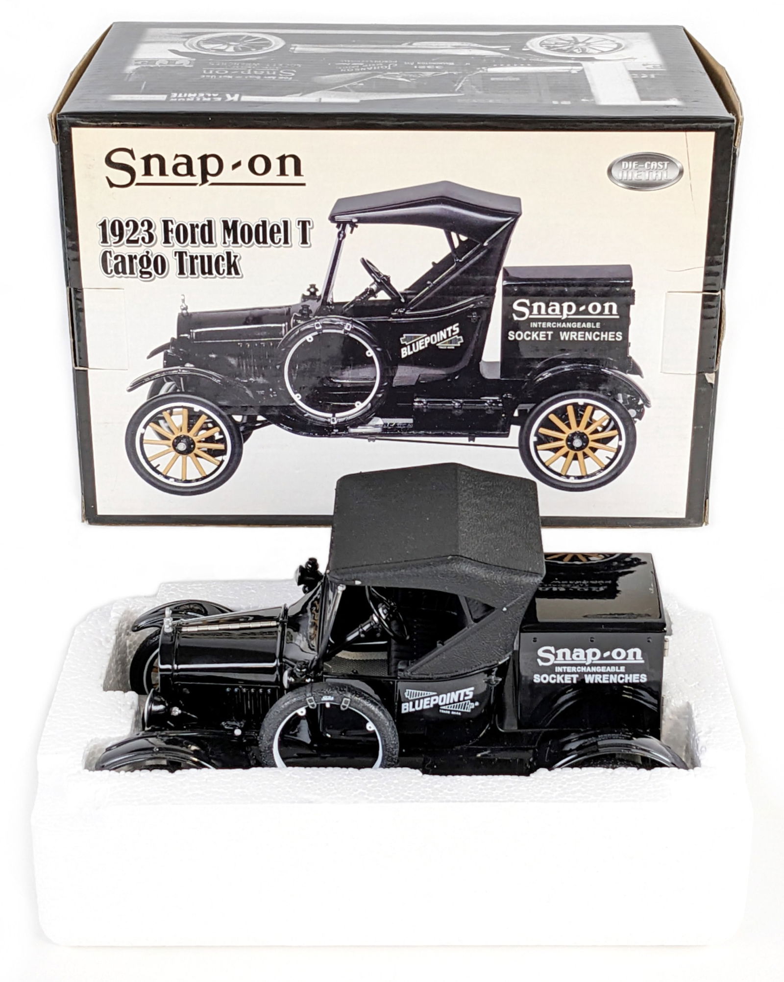 1/18 Snap-On 1923 Ford Model T Cargo Truck: 1/18 Scale die-cast 1923 Snap-On Ford Model T cargo truck. The truck is in good condition new in the box.