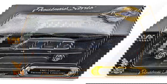 1/24 Scale Presidential Series 1983 Cadillac Presidential Limousine