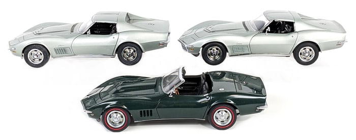 1/24 Scale Danbury Mint (2) 1970 Chevrolet Coupe & 1968 Chevrolet Corvette