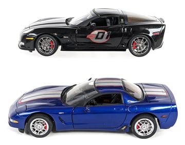 1/24 Scale Franklin Mint 2004 Corvette & 2009 Corvette