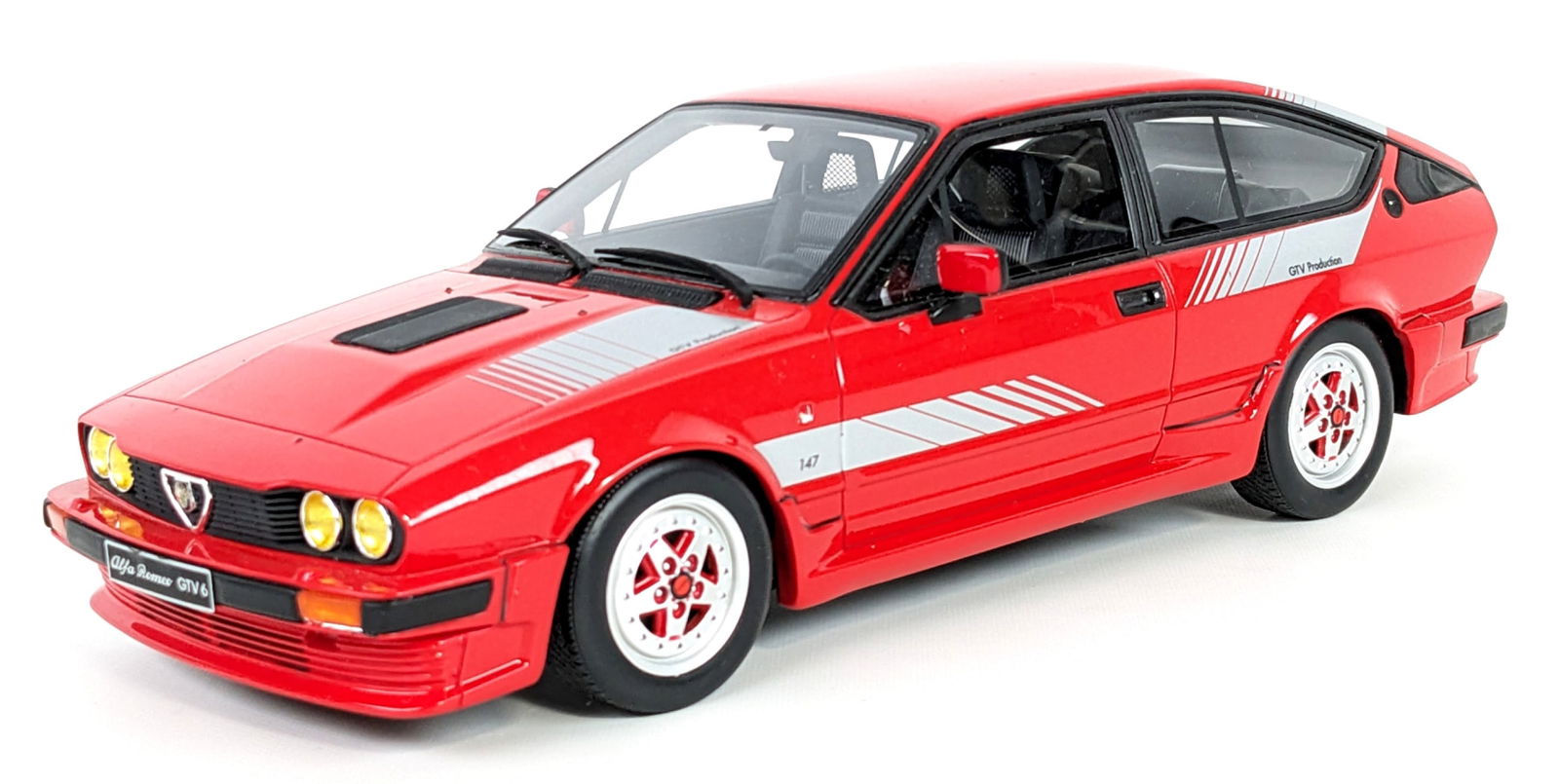 1/18 Scale OTTO Alfa Romeo GTV6 2.5 Limited Edition Car (1 of 8)