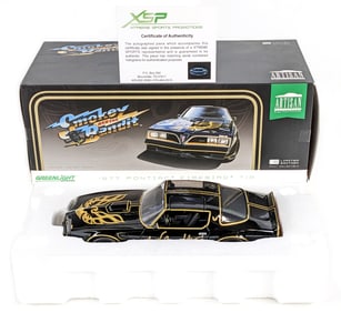 1/18 Scale Greenlight Smokey and the Bandit 1977 Pontiac Firebird