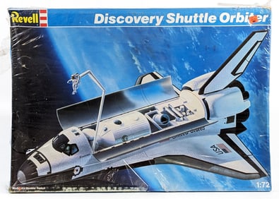 1/72 Scale Revell Discovery Shuttle Orbiter Model Kit - Sealed