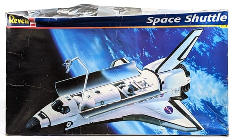 1/72 Scale Revell Space Shuttle Model Kit