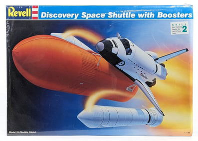 1/144 Revell Discovery Space Shuttle with Boosters Model Kit - Sealed