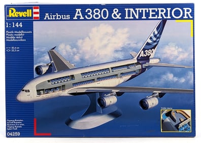 1/144 Revell Airbus A380 & Interior Airplane Model Kit - Sealed