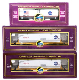 MTH NASAa Tank Car, Flat Car w/ Center Rocket Segment, & Flat Car w/ Exit & Nose Cone