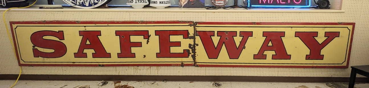 18ft Vintage SSP Safeway Store 2-Piece Adv Sign: Large single sided porcelain Safeway 2-Piece advertising sign. Has porcelain loss, rust, and other wear from use and age. Marked "Texlite" . Measures approximately 18ft across by 31in tall.