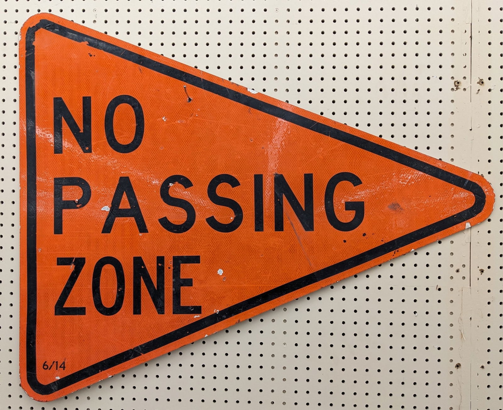 【最終金額】道路標識 ロードサイン 本物 TOW AWAY ZONE Tow Away Zone No Parking Sign