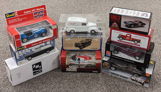 Group of Various Brand Die Cast Model Cars: Cars are all in nice condition with light wear from storage and handling.