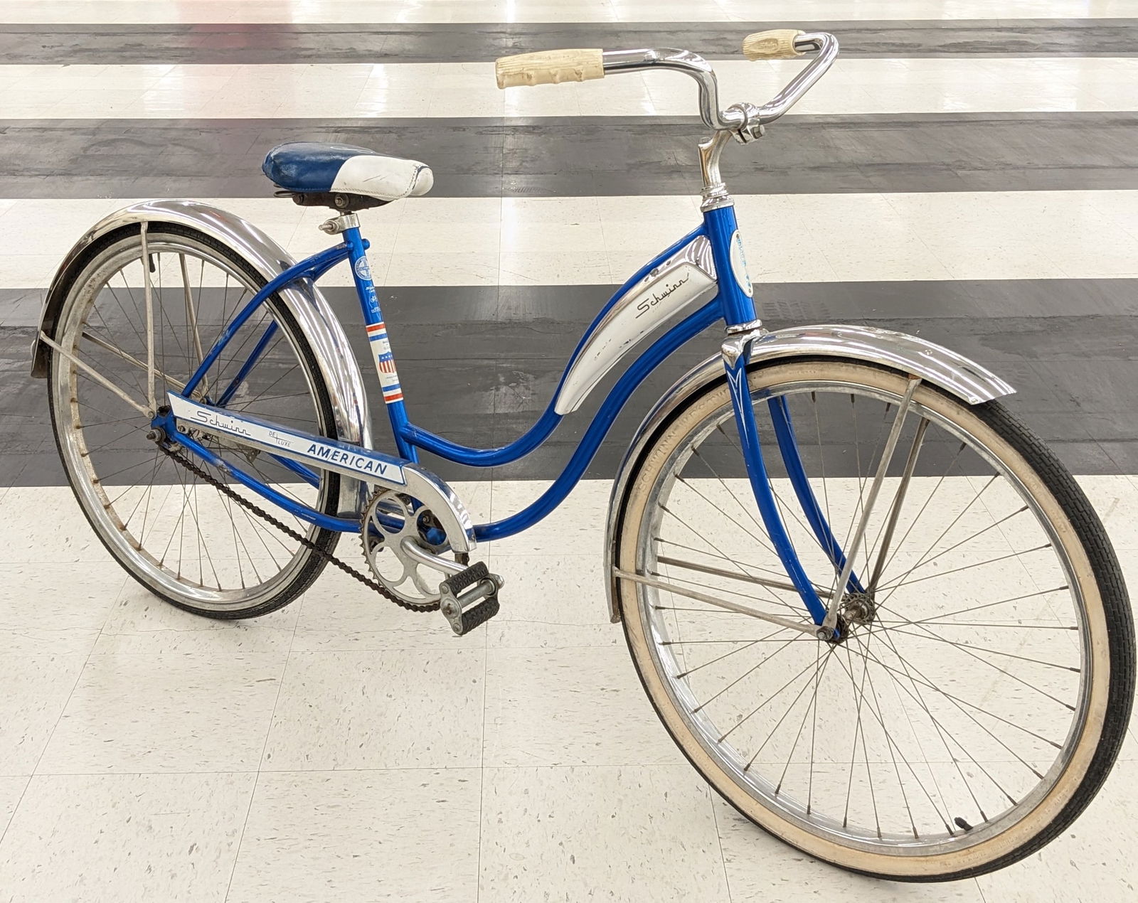 Womens Schwinn Collegiate 3 Speed Bicycle