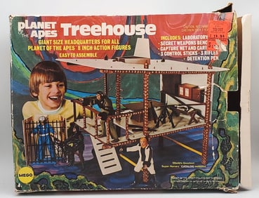 1967 Mego Apjac Planet of the Apes Giant Size Headquarters.