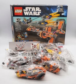 2011 Lego Star Wars Anakin?s & Sebulba?s Podracers Set.