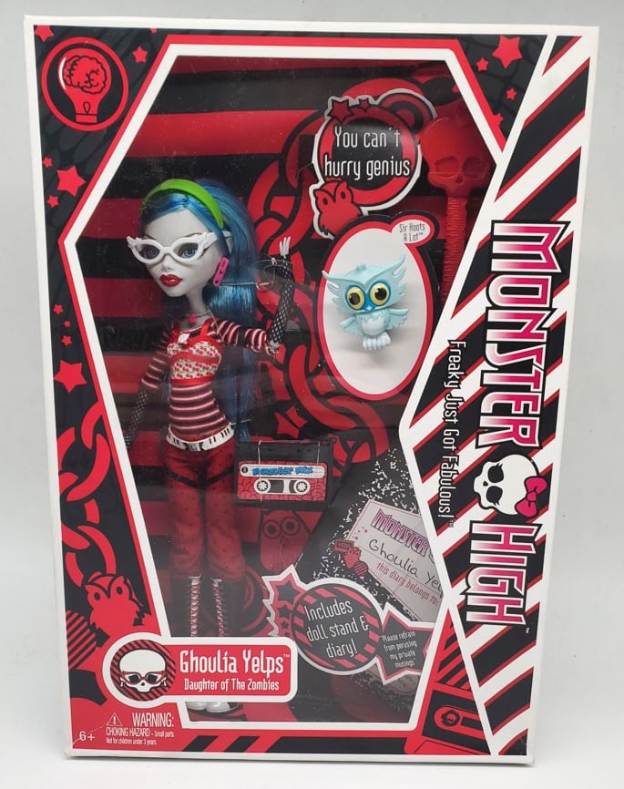 2010 Monster High Ghoulia Yelps Daughter of the Zombies First Wave New in Box (1 of 8)