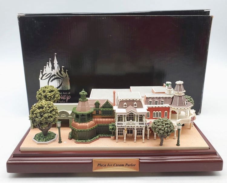 Disney Parks Olszewski First Edition Plaza Ice Cream Parlor (1 of 13)