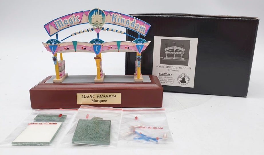 Disney Parks Olszewski First Edition Magic Kingdom Marquee (1 of 10)