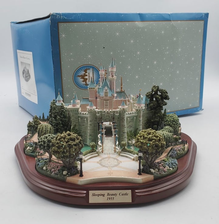 Disney Park Olszewski Sleeping Beauty Resin Castle (1 of 10)