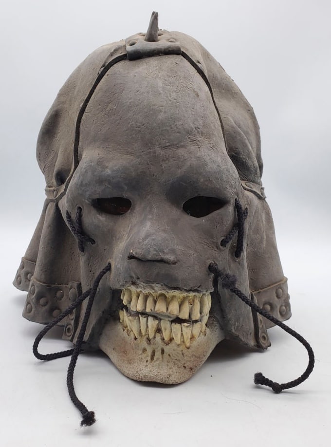 Illusive Concepts Torturer Latex Mask: Latex Mask has residue on the back on spikes chipping