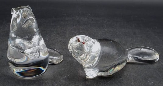 Steuben Beavers by Lloyd Adkins with Garnet Eyes
