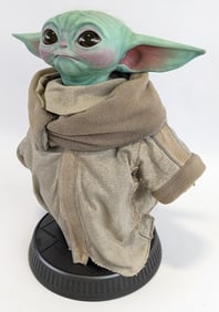 Life Size Star Wars The Mandalorian " The Child" Grogu Prop By Sideshow