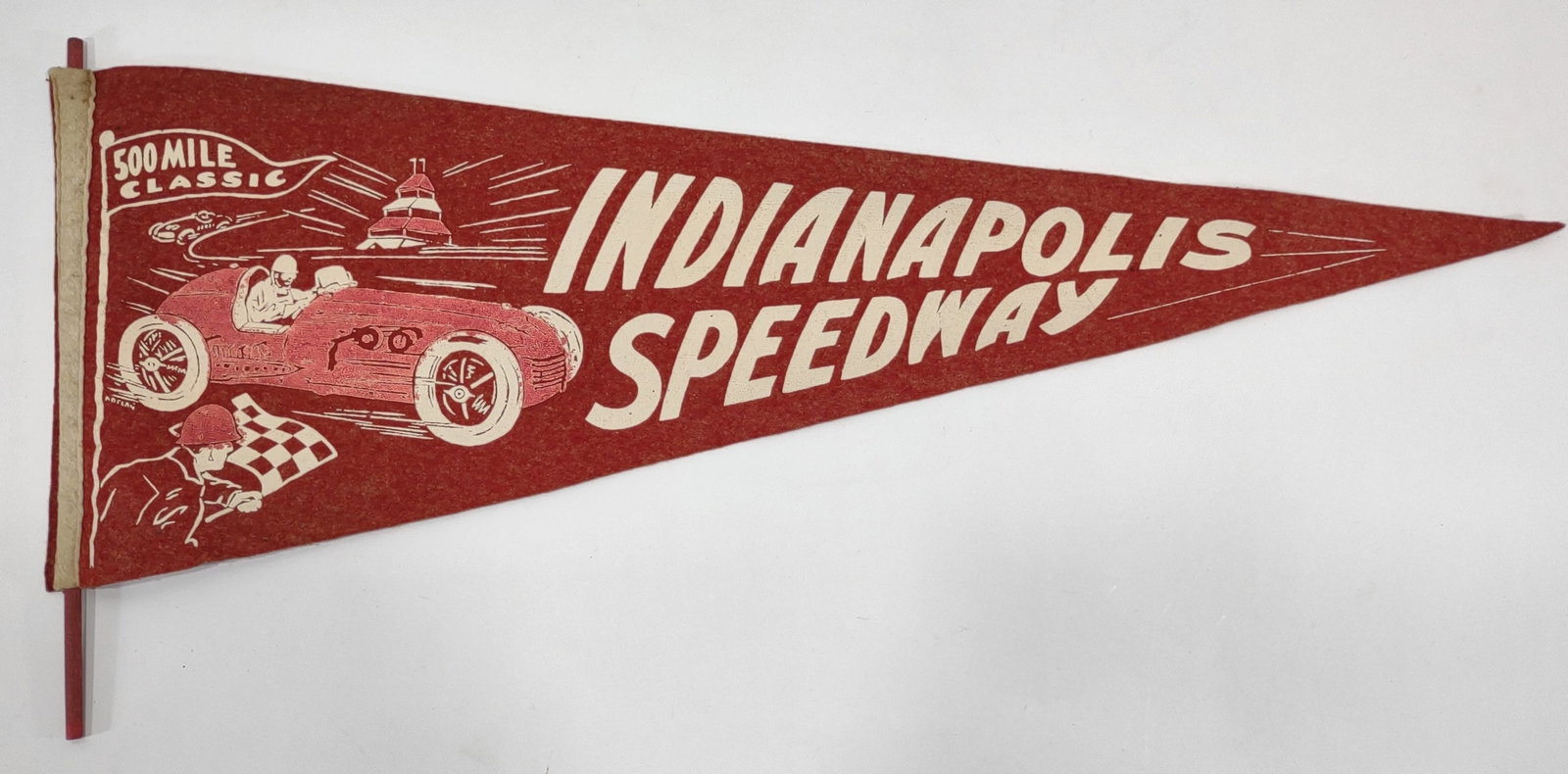 1940s-1950s Indianapolis 500 Speedway Race Felt Pennant: Original 1940s-1950s Indianapolis 500 Speedway felt pennant. Appears to be in nice condition with discoloration and wear from display and age. Displays well with great graphics. It measures approximat