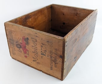 Early Gargoyle Mobiloil ?E? 5 Gallon Oil Can Wooden Shipping Crate