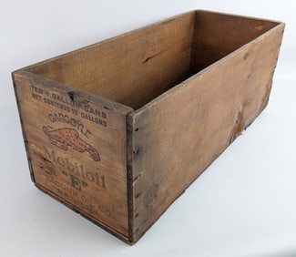Early Gargoyle Mobiloil "E" Wooden Shipping Crate For Ten 1 Gallon Oil Cans