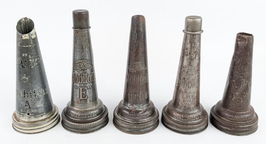 (5) Early Gargoyle Mobiloil Glass Quart Oil Bottle Embossed Tin Spouts