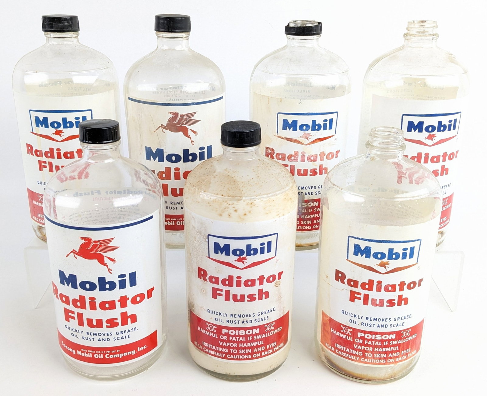 (7) Vintage Mobil Radiator Flush Quart Glass Bottles (1 of 6)