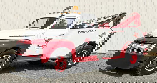 1951 Ford F-5 Factory Endorsed Tow Truck