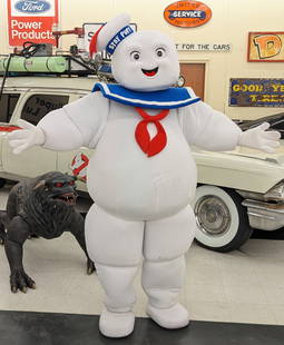 Ghostbusters Stay Puff Marshmallow Man Full Body Costume: Costume fits any average size 5'6"- 6' person. Zach not included.
