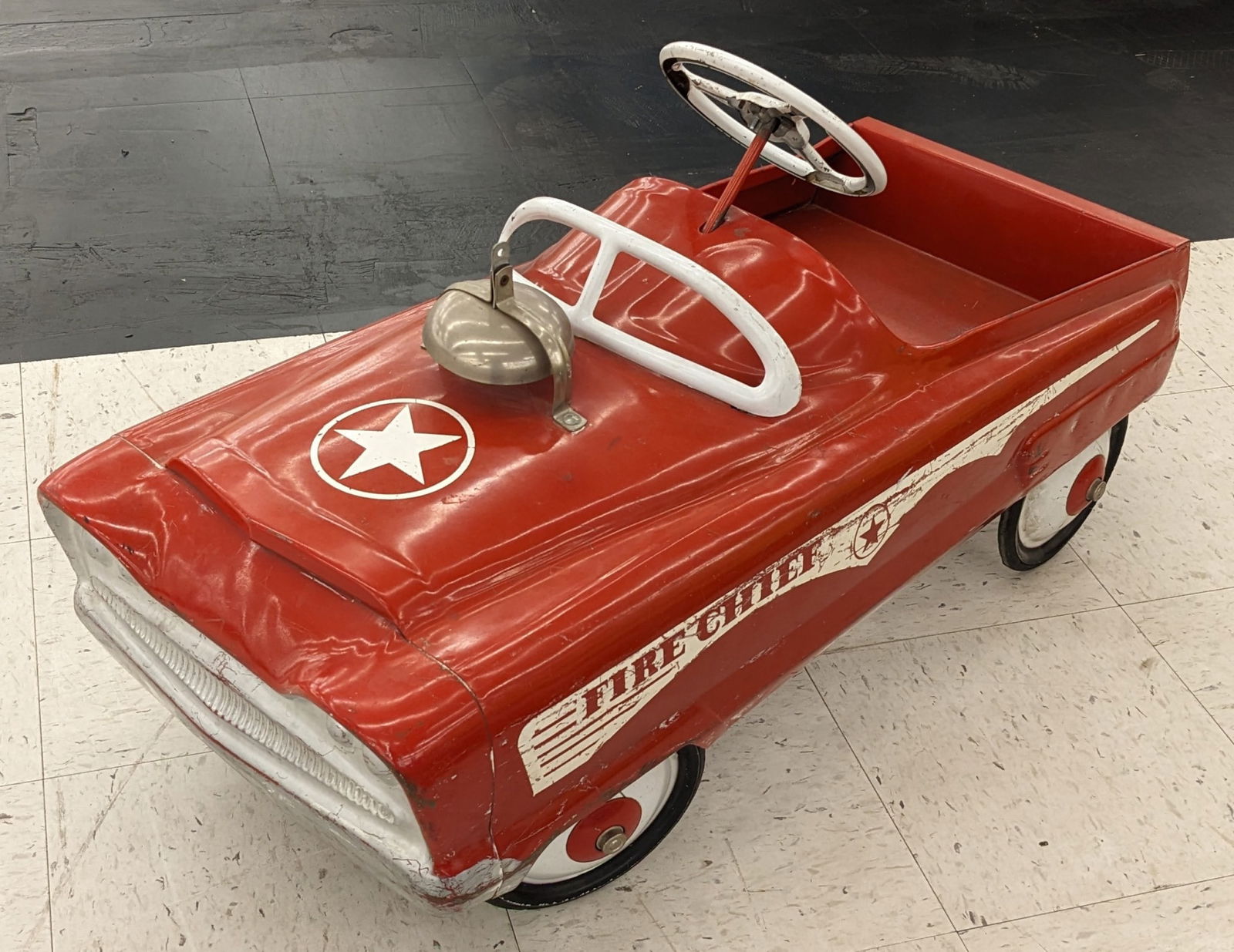 Vintage Lesney Matchbox No. 59 or 73 Mercury Fire Chief Car