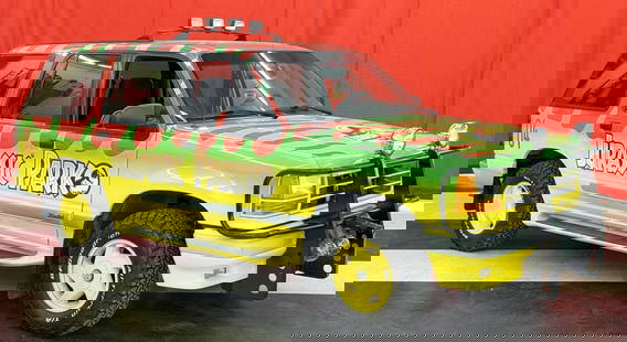 Jurassic Park 1994 Ford Explorer XLT Limited: Car features the iconic safari style wrap, roof mounted light bar, Go Rhino brush guard, and front mounted camera.? Motor: 4.0L V6 Transmission: Automatic? Mileage: 77666 Runs & Drives Clear Title *Re