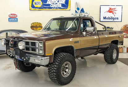 Fall Guy Movie 1981 GMC K2500 Sierra Grande Pick Up Truck